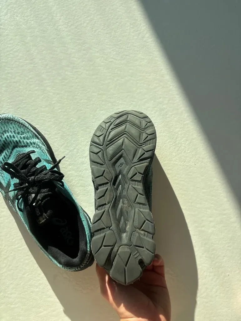 Używany Asics Schuhe Gr.42 bike — zdjęcie 4 z 5