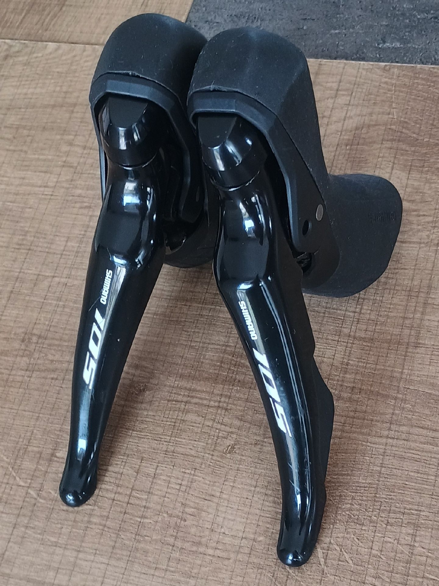 Shimano 105 ST-R7020 | buycycle