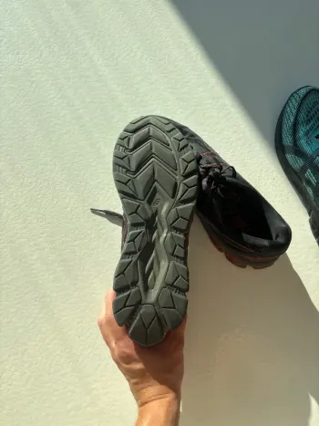 Gebrauchtes Asics Schuhe 42, 5 bike — Bild 7 von 7