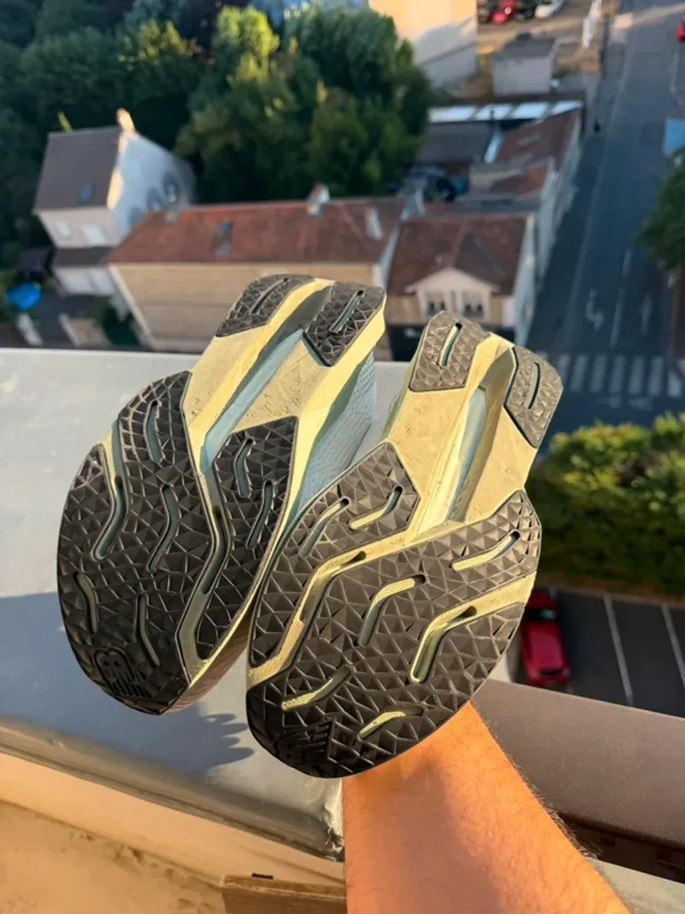 Gebrauchtes New Balance Fuelcell Propel V5 bike — Bild 4 von 5