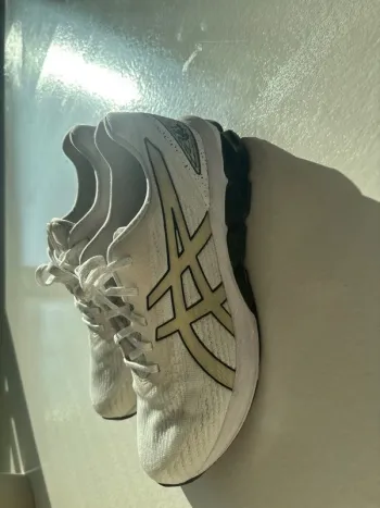 Gebrauchtes Asics Schuhe 42.5 bike — Bild 2 von 6