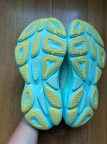 Hoka Bondi 8 bike d'occasion — image 8 sur 13