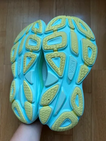 Hoka Bondi 8 bike d'occasion — image 7 sur 13
