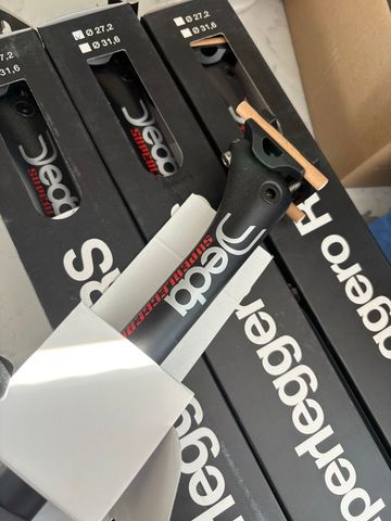 Deda Superleggera RS 2025 bike usato — immagine 3 di 5