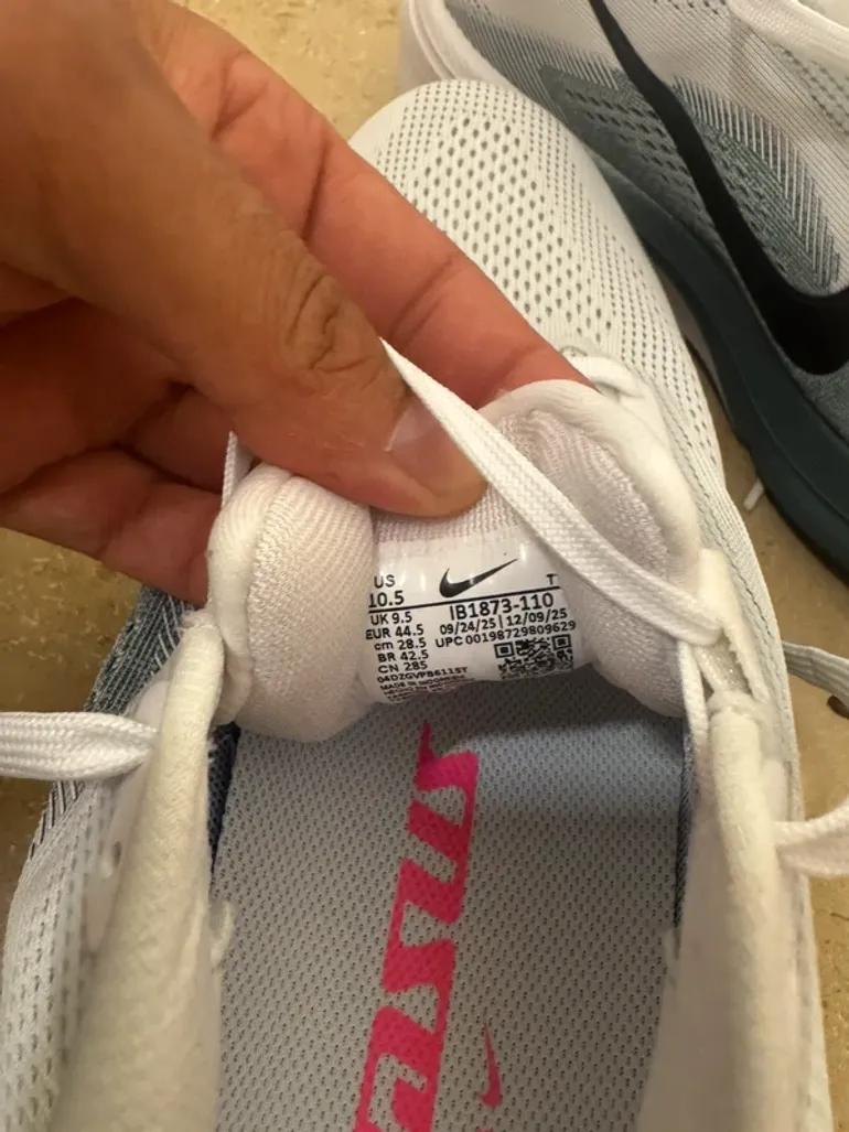 Tweedehands Nike Air Zoom Pegassus 42 bike — afbeelding 3 van 6