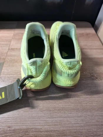 Used Adidas Ultraboost Ivy Park bike — image 4 of 8