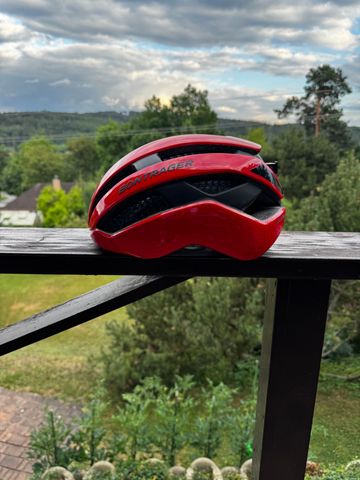 Used Bontrager Circuit WaveCel Helmet bike — image 4 of 5