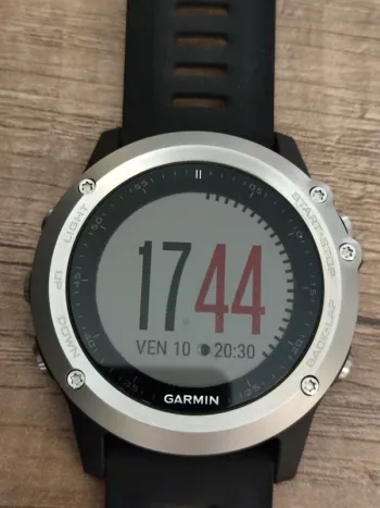 Used Garmin Fenix 3 bike — image 3 of 7