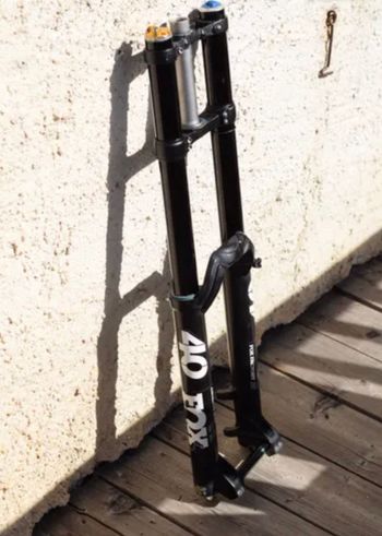 Fox 40 Fork 2017 bike de segunda mano — imagen 2 de 6