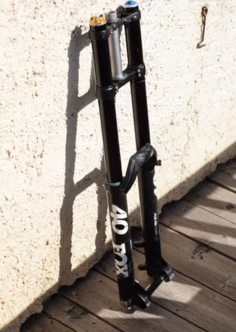 Fox 40 Fork 2017 bike de segunda mano — imagen 2 de 6