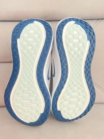 Used Nike Vomero Plus bike — image 13 of 15