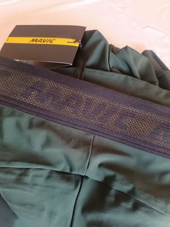 Used Mavic Aksium 2026 bike — image 4 of 8