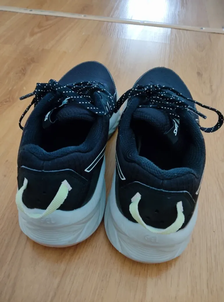 Używany Asics Gel Venture 10 bike — zdjęcie 4 z 7