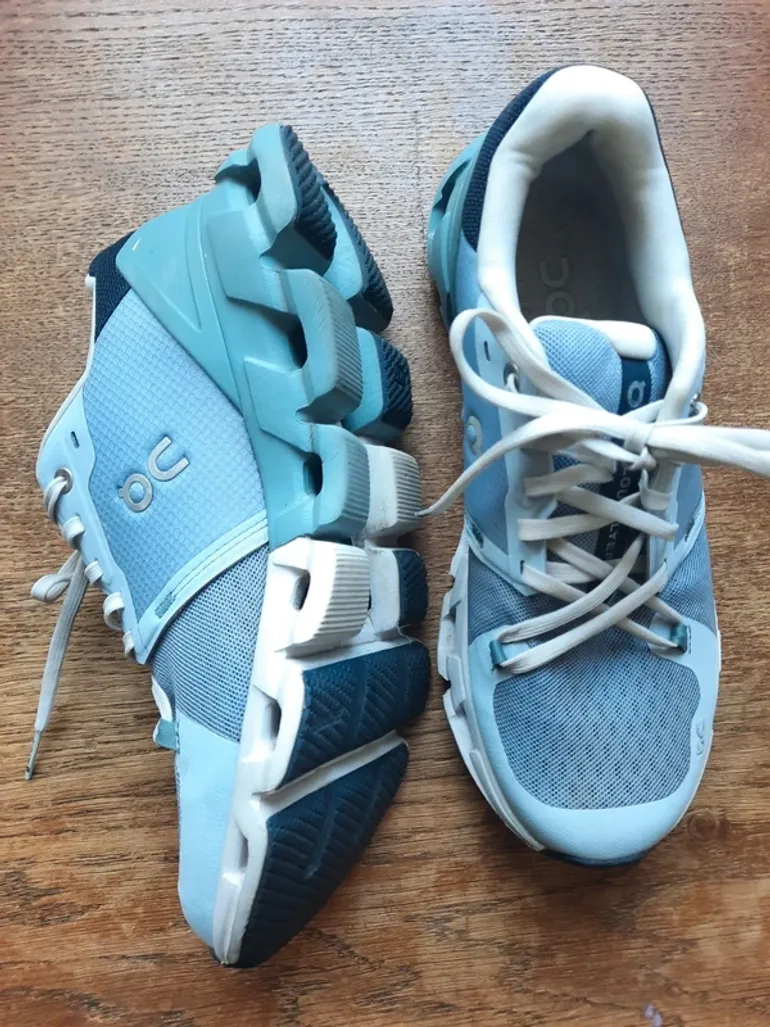 Used On Running Cloudflyer 4 bike — image 3 of 7