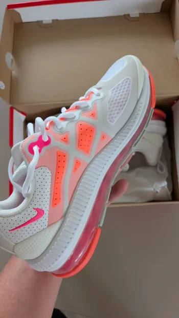 Gebrauchtes Nike Air Max Genome bike — Bild 3 von 6