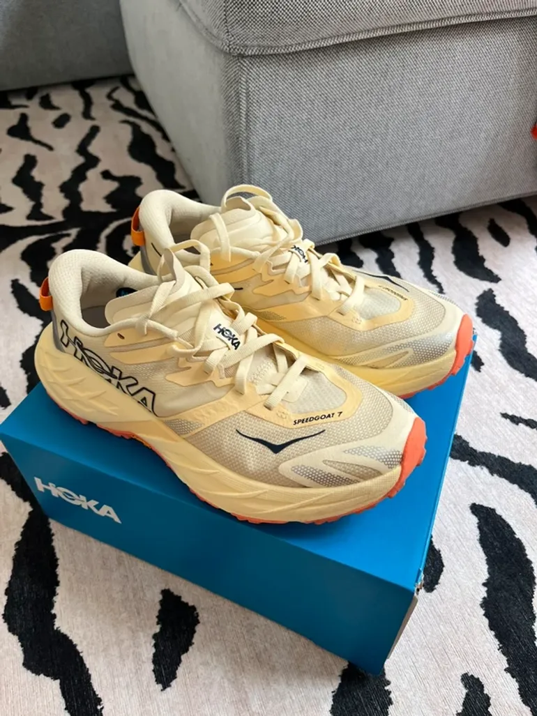 Brugt Hoka Speedgoat 7 bike — billede 3 af 6