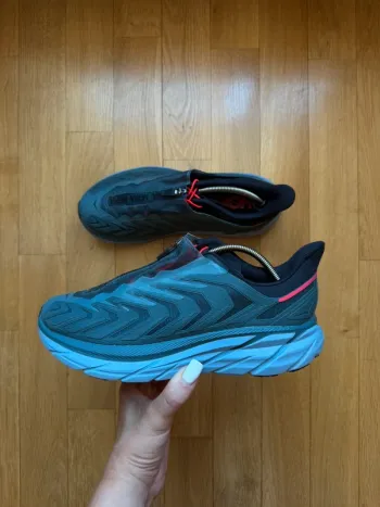 Tweedehands Hoka Project Clifton bike