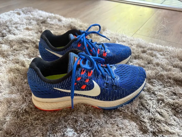 Brugt Nike running shoes bike — billede 2 af 3