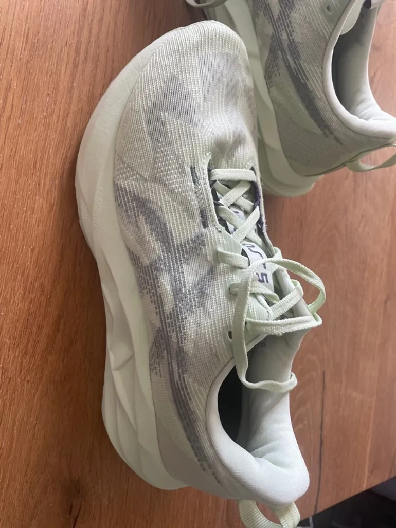 Gebrauchtes Asics Novablast 5 bike — Bild 2 von 5