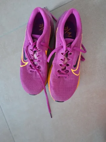 Brugt Nike Laufschuhe für Frauen bike — billede 2 af 4