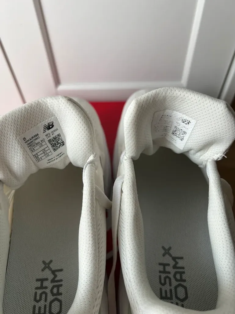 Used New Balance Fresh Foam x Kaiha V2 bike — image 10 of 11