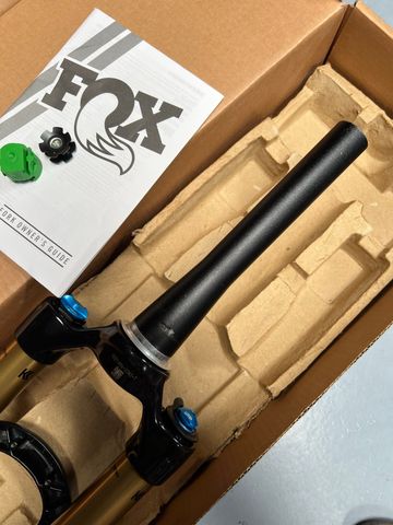 Použité Fox 34 Kashima Stepcast Fork 2024 bike — obrázek 6 z 8