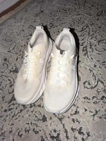 Used On Running On Shoes Size 37 bike — image 2 of 5