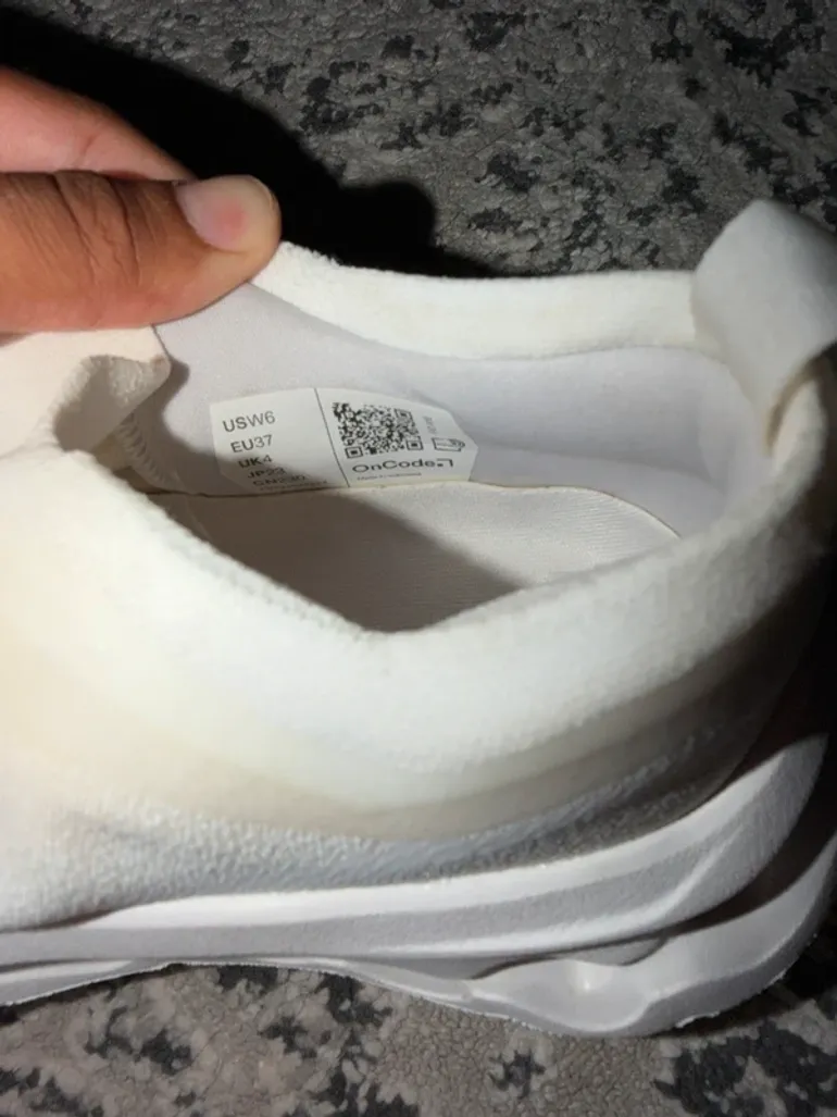 Used On Running On Shoes Size 37 bike — image 4 of 5