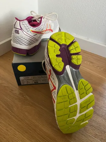 Tweedehands Asics Laufschuhe Gr. 38 bike — afbeelding 2 van 2