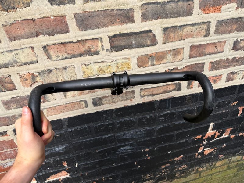 Used BLKTEC R2 Carbon Handlebar Cockpit