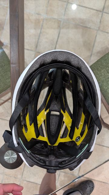 Used MET trenta 2025 bike — image 6 of 7