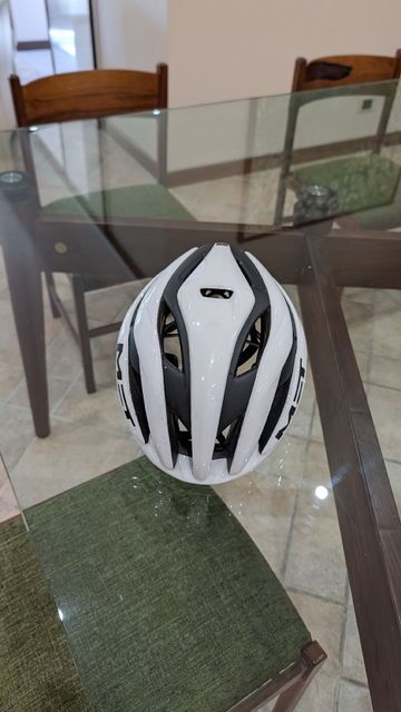 Used MET trenta 2025 bike — image 3 of 7