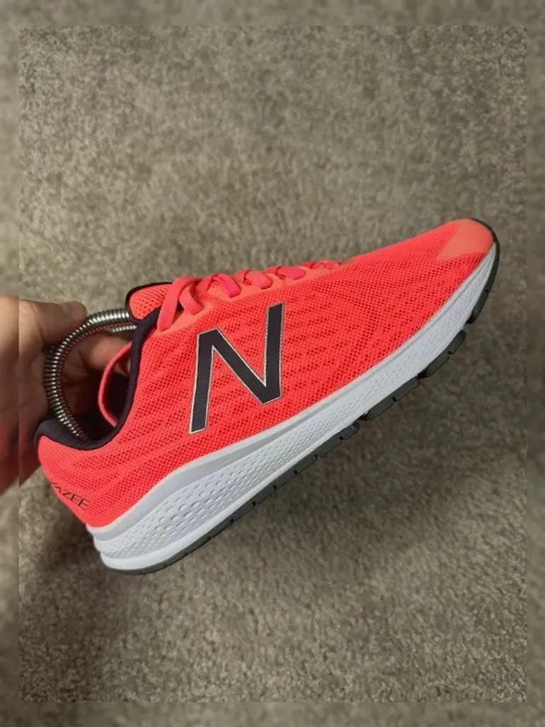 Used New Balance Wazee bike — image 5 of 10