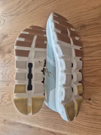 Gebrauchtes On Running Sneaker bike — Bild 5 von 5