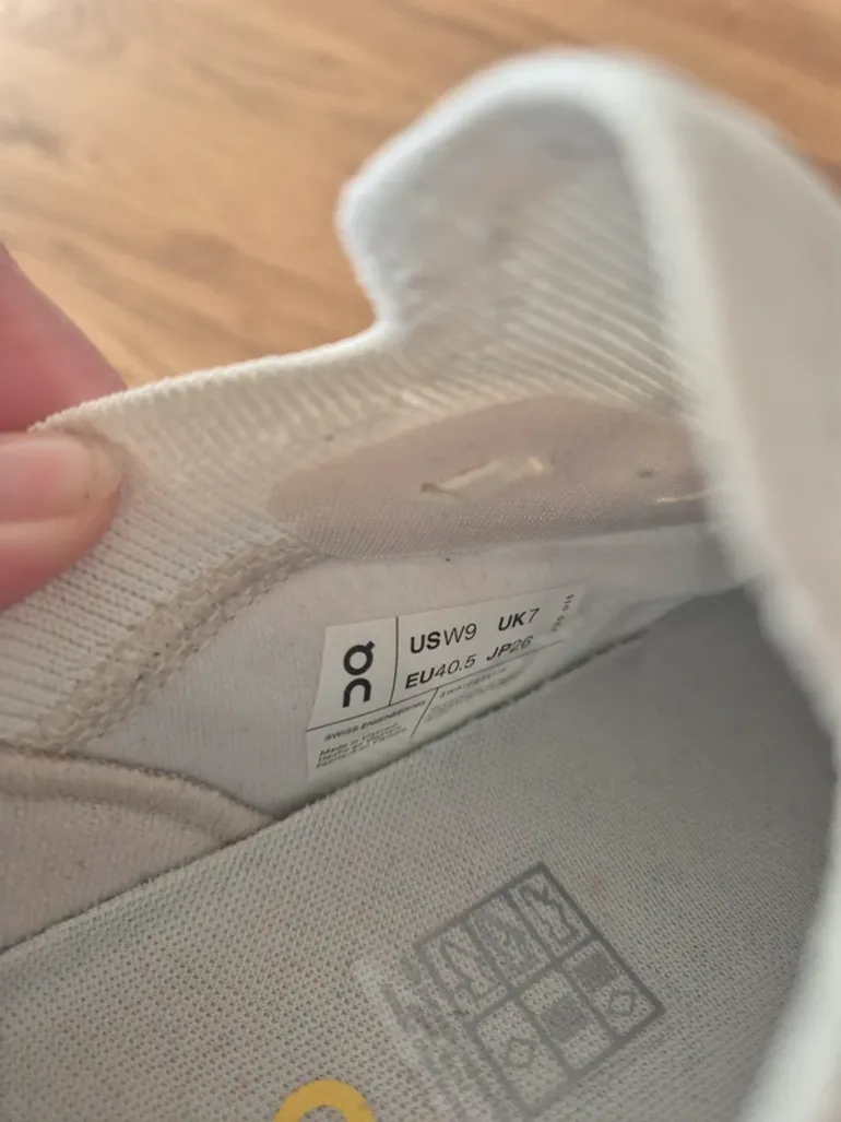 Gebrauchtes On Running Sneaker bike — Bild 4 von 5