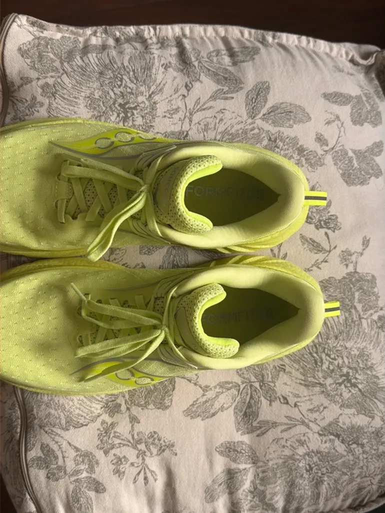 Tweedehands Saucony Triumph 22 bike — afbeelding 7 van 8