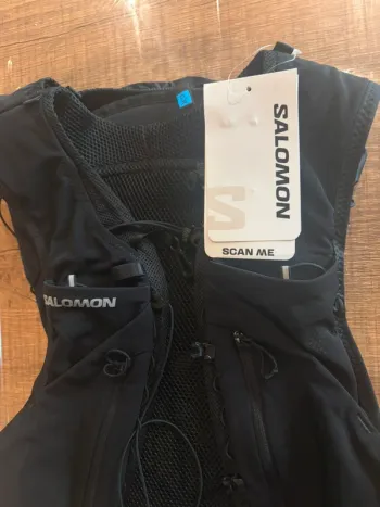 Used Salomon ADV SKIN 12L bike — image 2 of 3