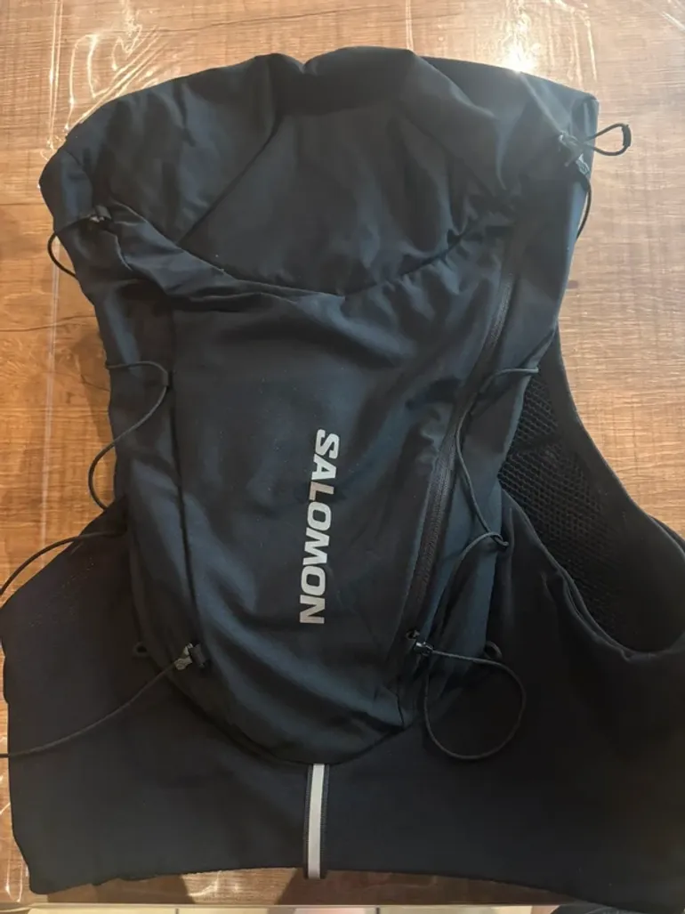 Used Salomon ADV SKIN 12L bike — image 3 of 3