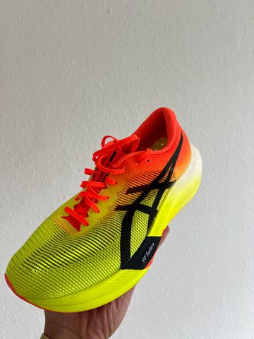Gebrauchtes Asics Metaspeed Sky 2025 Running Shoes