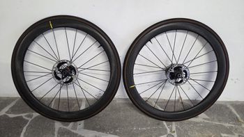 Brugt Mavic Cosmic SL 45 Disc 2023 bike