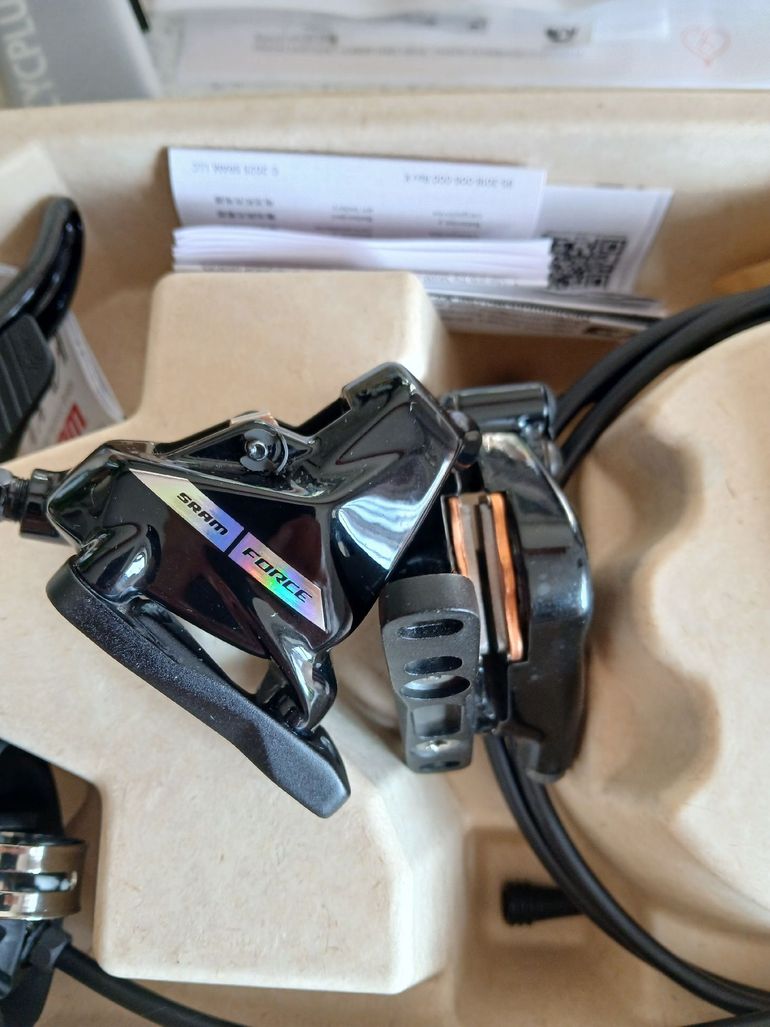 Brugt Sram Force AXS Brake Lever Set 2025 bike — billede 3 af 4
