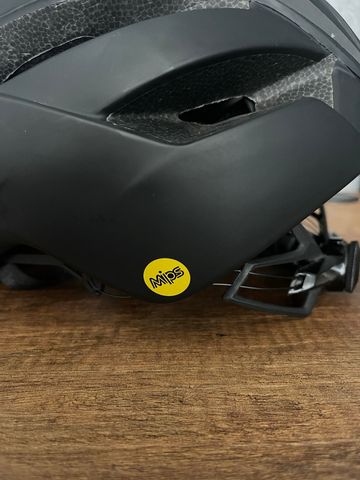 Tweedehands Bontrager Velocis Mips bike — afbeelding 3 van 11