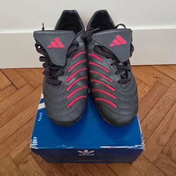 Adidas Predator Football & Soccer usato