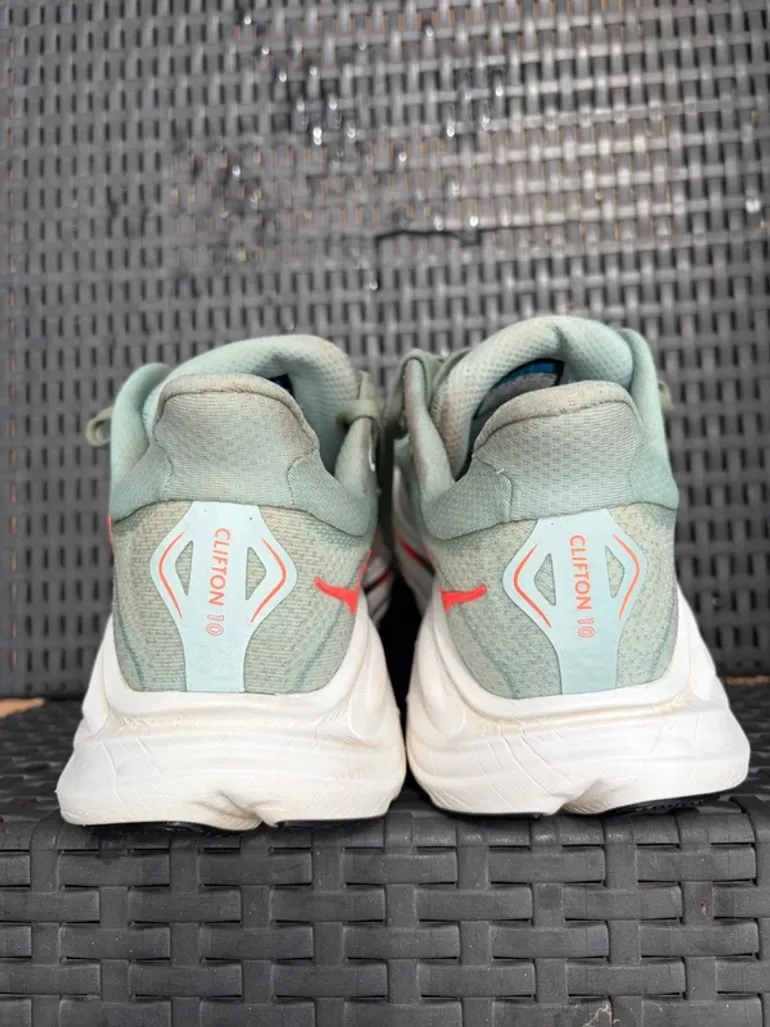 Used Hoka Clifton 10 2026 bike — image 4 of 6