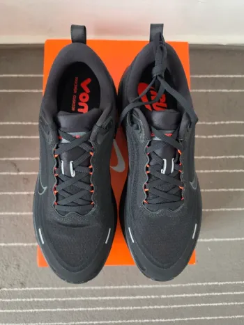 Used Premium Nike Vomero Plus bike — image 6 of 12