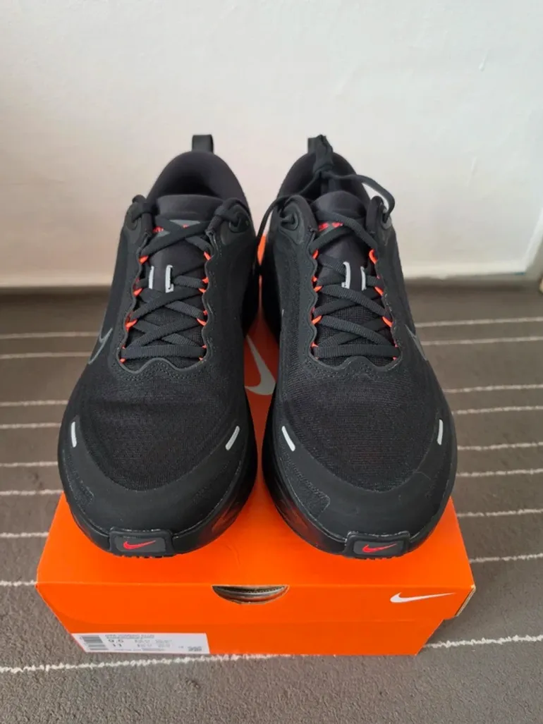 Used Premium Nike Vomero Plus bike — image 5 of 12