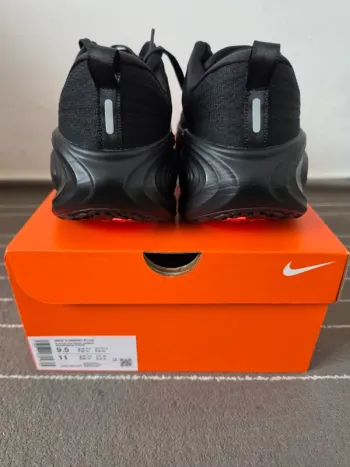 Used Premium Nike Vomero Plus bike — image 9 of 12