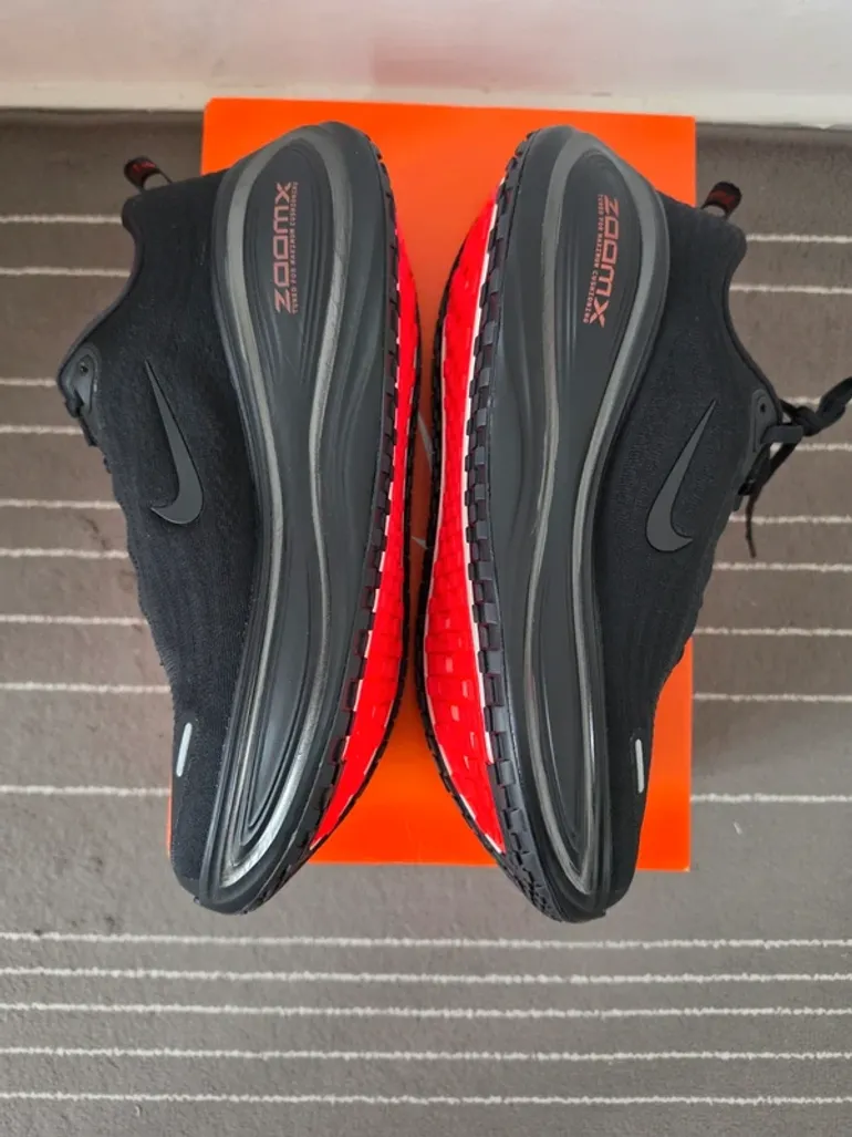 Used Premium Nike Vomero Plus bike — image 7 of 12