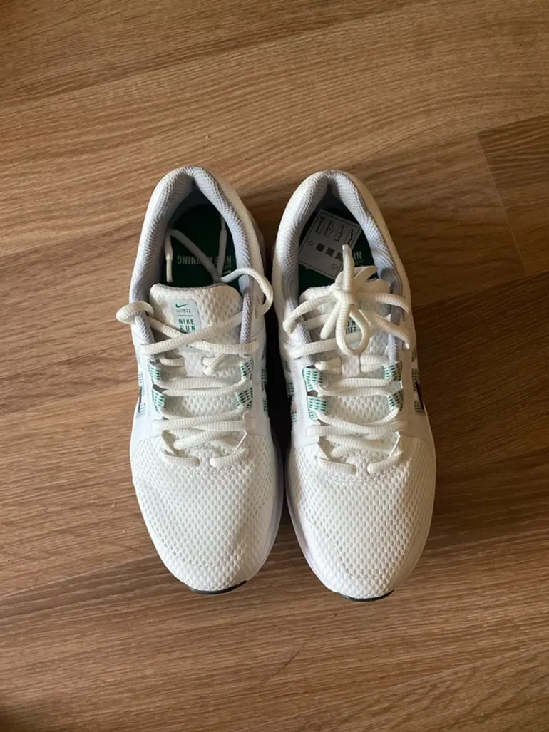 Brugt Nike running shoes bike — billede 2 af 2