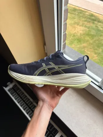 Tweedehands Asics Gel Cumulus 27 bike — afbeelding 2 van 9